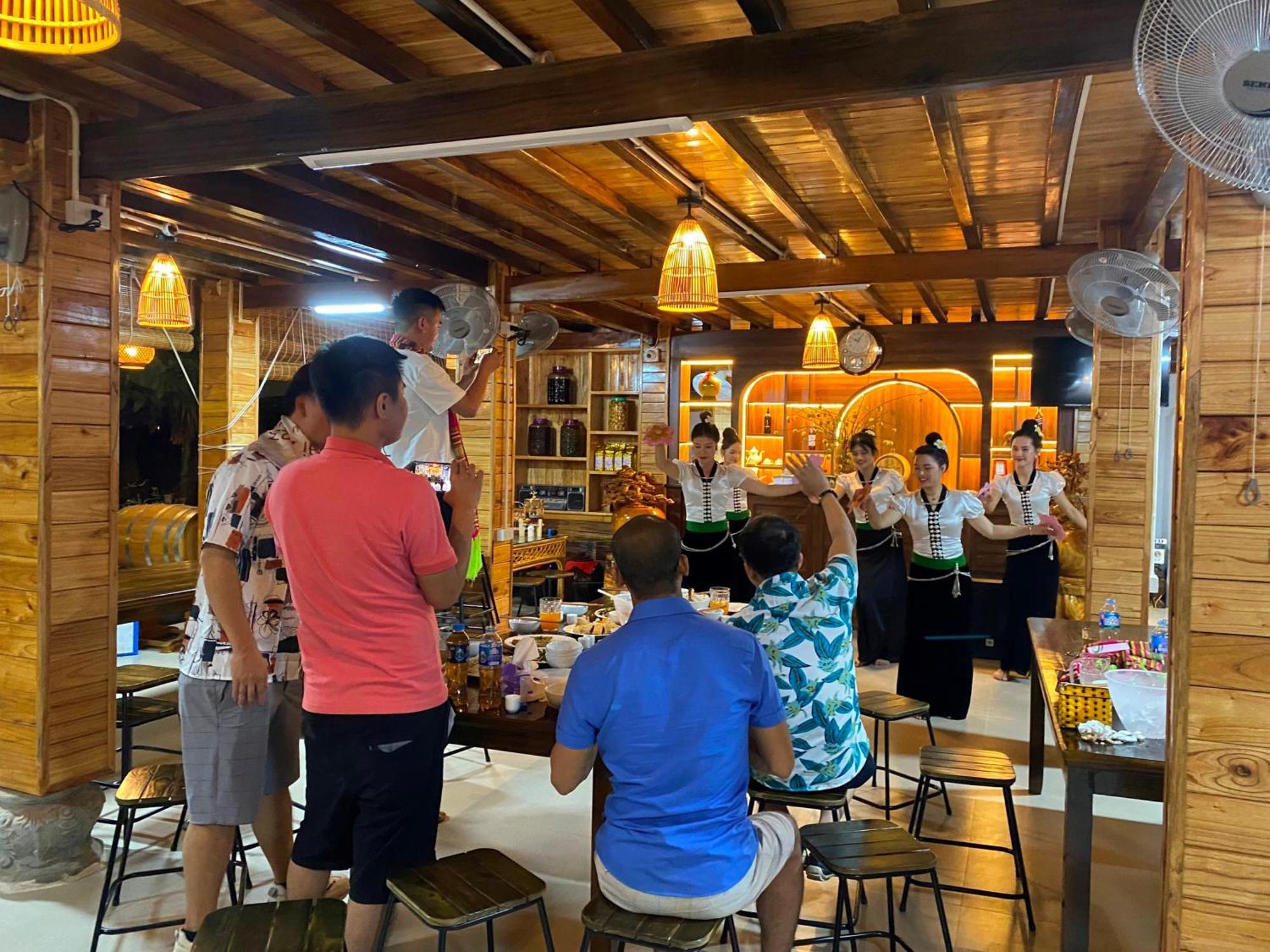 Nam Thia Homestay イエンバイ エクステリア 写真